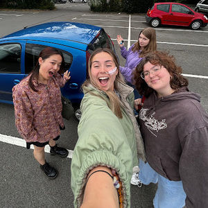 Meet your Posher, Evie